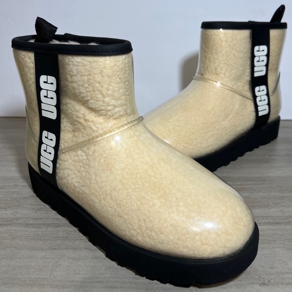 UGG Classic Clear Mini Boots Size 7